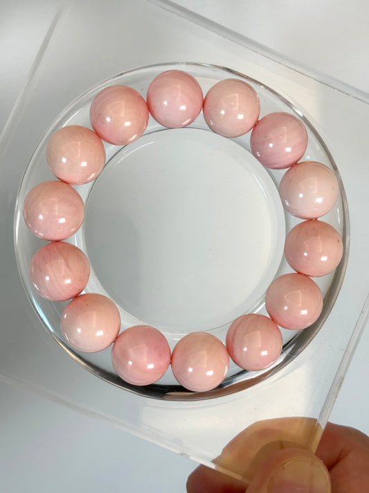 Seaside Serenity Pink Shell Stone Bracelet